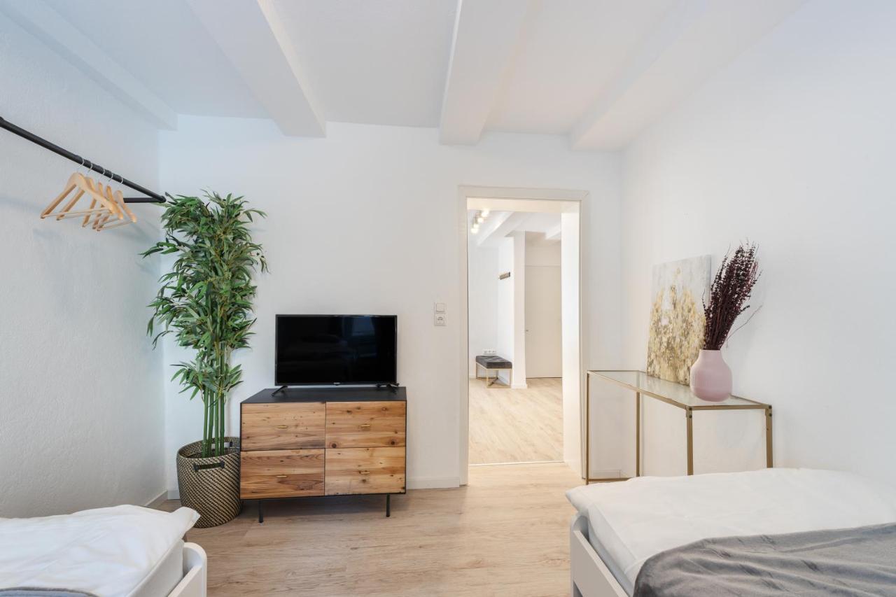 Terrace Apartment With 5 Rooms, Whirlpool And Bbq Augsburg Exteriör bild